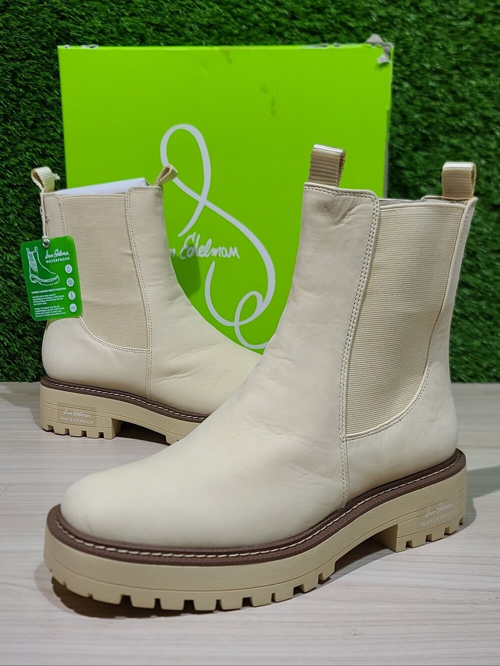 Sam Edelman Laguna Waterproof Lug Sole Chelsea Boots / Cream Leather US 8.5 NEW